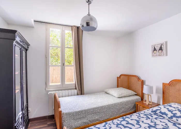 6 Personnes En Centre-ville Et Piscine