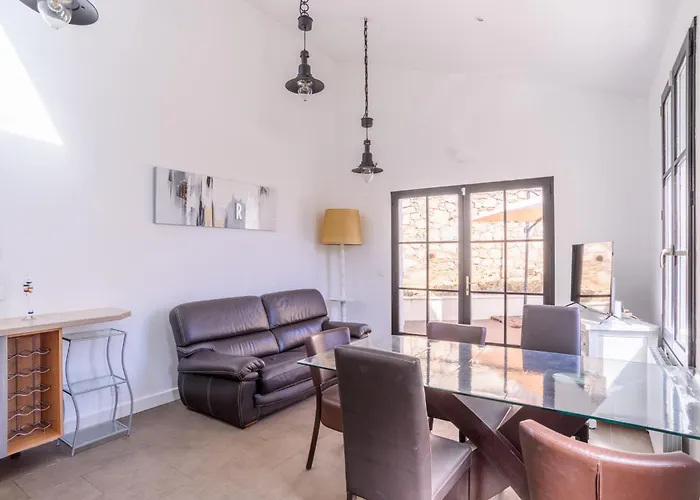 6 Personnes En Centre-ville Et Piscine Lejlighed *